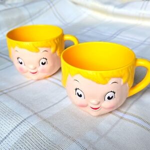 VNTG 1970s Campbell Kids Soup Set Plastic Dolly Dingle Cups